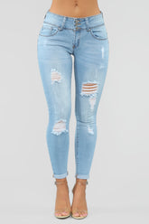 Turnin‘ Heads Low Rise Jeans – Hellblaue Waschung